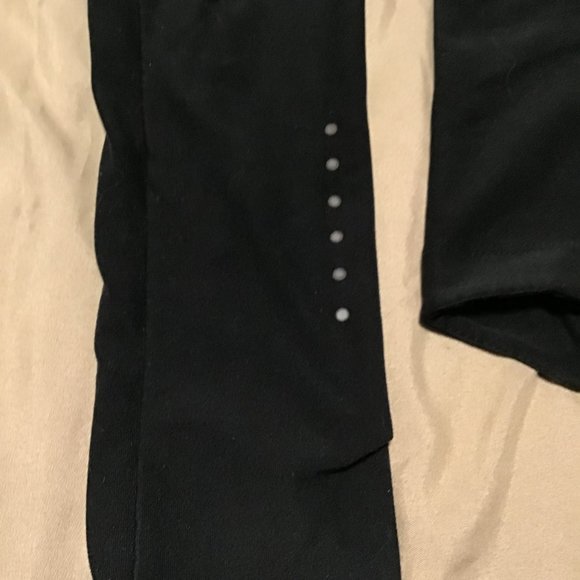 Nike Dri-Fit Running top - Picture 10 of 12